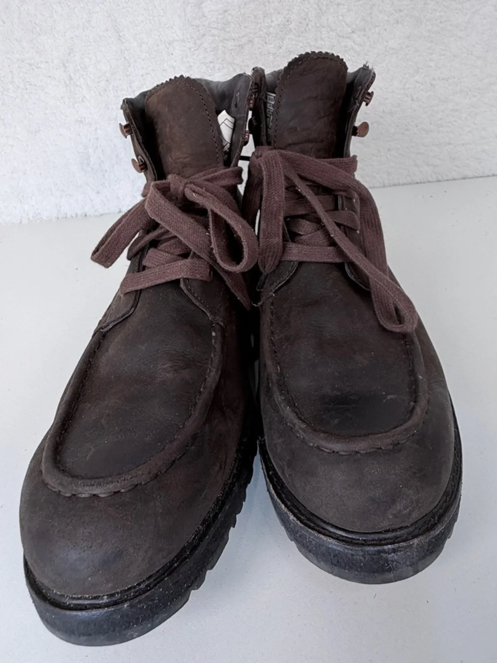 UGG Mens Leather Lace Up Boots Brown Moc Toe Size 10 Rugged Waterproof boots